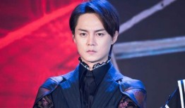 爆料尹正洗发水广告视频,揭秘明星洗护秘籍